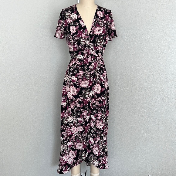 free press Dresses & Skirts - Free Press Womens Black Floral Patterned Short Sleeve Wrap Dress Size XS-M